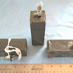 PIBAL LIGHT: BA-253/U with Bulb, Eagle-Picher Co.